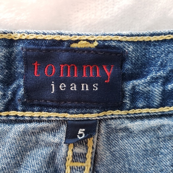Vintage Tommy Hilfiger High rise denim short - Picture 6 of 7